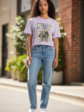 04: KISS Kids Lavender Graphic Tee – Multicolor | Rock Band T-Shirt | Size M